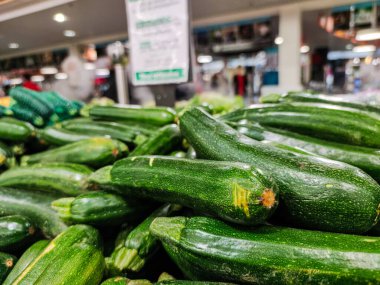 Marketteki kabak tezgahına odaklan