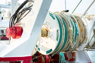 Harbor modern balıkçı teknesi