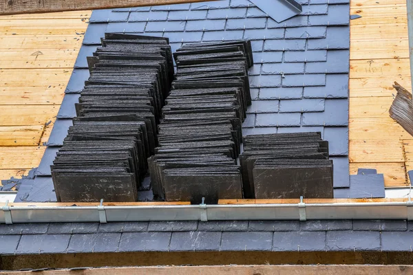 çatı inşaat ile slates