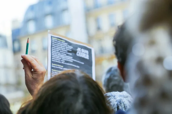 Paris - Francja na 08 stycznia 2015: pokojowego protestu w Place de la Republique — Zdjęcie stockowe