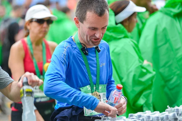 PARIS, FRANCE - APRIL  06 : backstage of finishing line at Paris International Marathon on April 06, 2014 in Paris, France — Stock Photo, Image