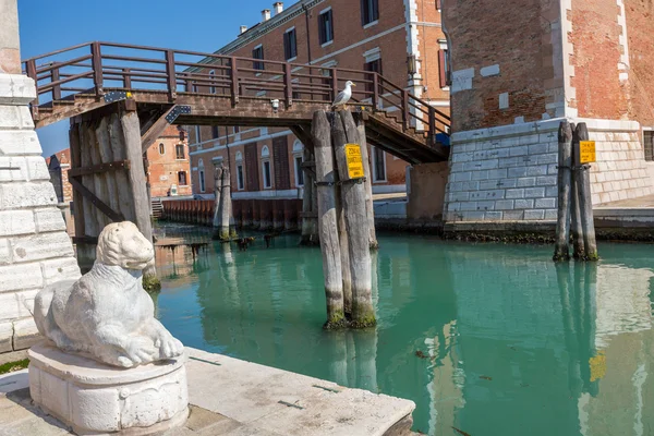 Oprijlaan van de Arsenale van Venetië, Italië — Stockfoto