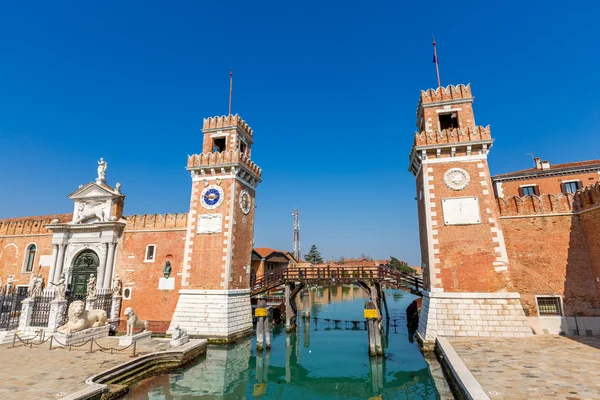 Tower at the entrace of the Arsenale of Venice, Italy — Stock Photo, Image