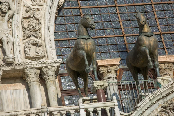 Architectural detail of San Marco Cathedral — Stock Photo, Image