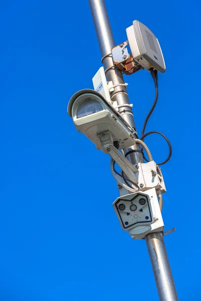 Камера безопасности и городское видео — стоковое фото