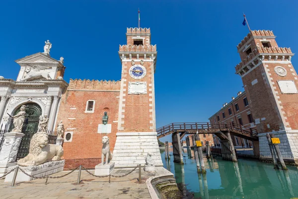 Wieża przy wejściu do Arsenału w Wenecji, Włochy — Zdjęcie stockowe