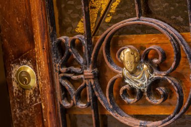 Eski venitian ahşap kapı kapı kolu