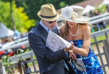 Chantilly - 15 Haziran: Racecourse yakınındaki Paris Fransa üzerinde 15 Haziran 2014 yılında Prix de Diane, yaşam tarzı.