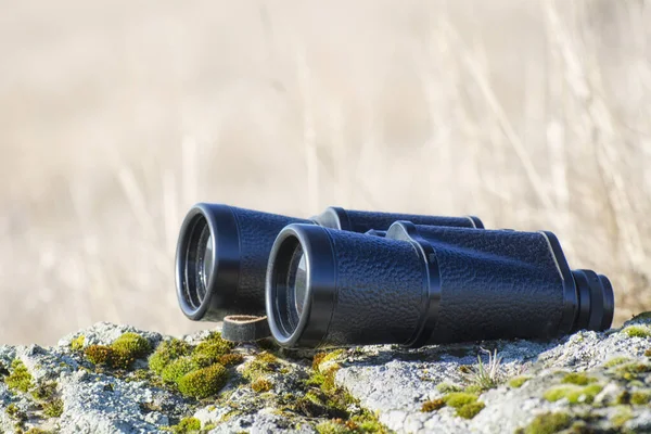 Ferngläser Sind Für Den Reisenden Eine Wichtige Ausrüstung Nahaufnahme — Stockfoto