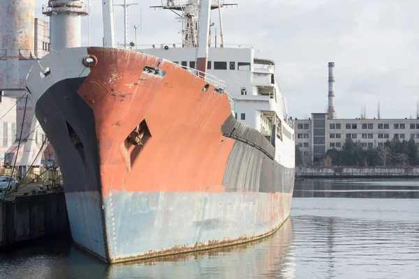 Viejo Barco Cerca Del Muelle Puerto Astillero Nikolaev Ucrania — Foto de Stock