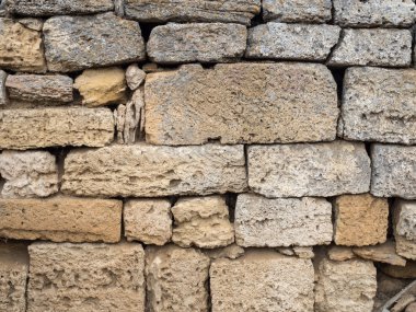 kumtaşı tuğla duvar 