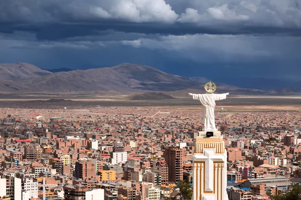 Вид на Оруро, Болівія — стокове фото