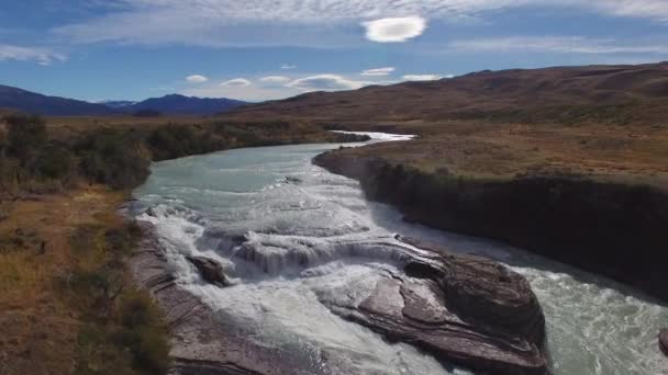 Widok ze śmigłowcem do Parku Narodowego Torres del Paine, Patagonia, Chile — Wideo stockowe