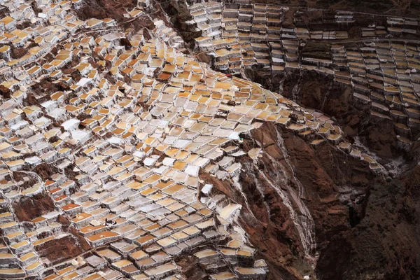 Görünüm tuz göletler, Maraş, cuzco, peru — Stok fotoğraf