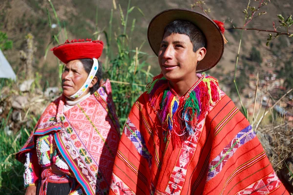 HUILLOC, SACRED VALLEY, PERU - SETEMBRO 10: Pessoas não identificadas — Fotografia de Stock