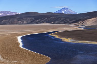 Siyah lagoon (Laguna Negra), volkan Pissis, Catamarca, Argentin