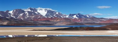 Siyah lagoon (Laguna Negra), volkan Pissis, Catamarca, Argentin