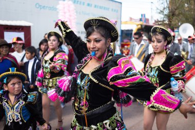 Bilinmeyen Perulu insanlar üstünde bir karnaval Cuzco, Peru