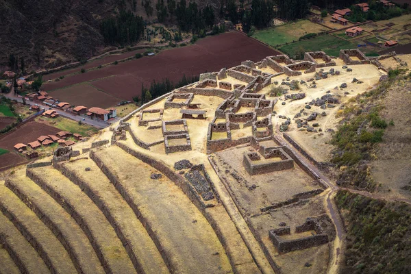Перу, Писак - инки рушатся в священном венке в перуанском Ане — стоковое фото