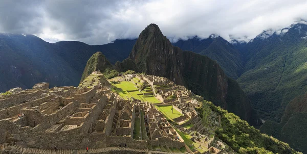 Machu Picchu, Peru, wpisanego na listę Światowego Dziedzictwa UNESCO. Jednym z nowych S — Zdjęcie stockowe