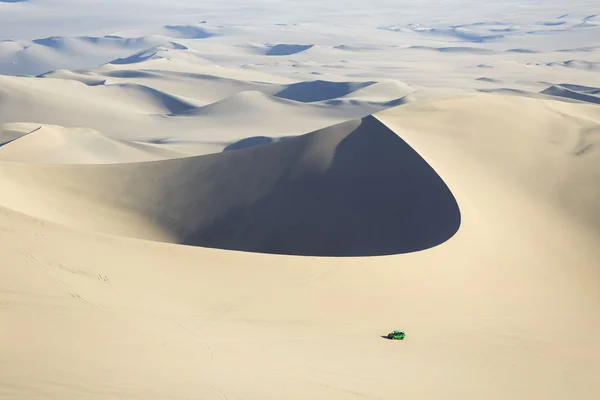 Пустеля Атакама, Оаза з Уакачіна, Перу — стокове фото