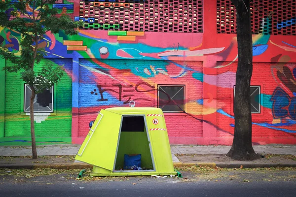 Buenos Aires, Arjantin - Nisan 4: Renkli sokak sanatı Palerm içinde — Stok fotoğraf