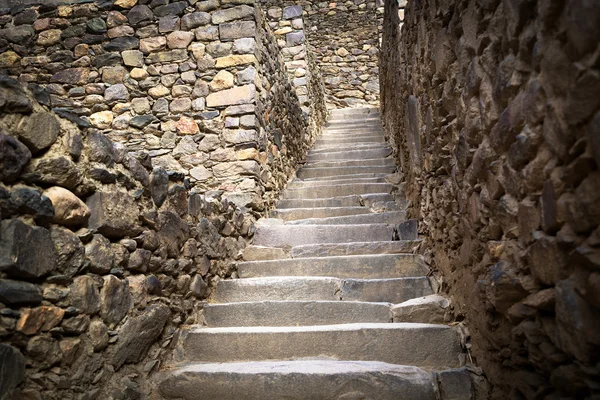 Ollantaytambo, velha fortaleza Inca no Vale Sagrado no E — Fotografia de Stock