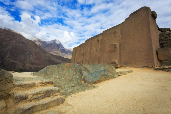 Ollantaytambo, old Inca fortress in the Sacred Valley in the And — Stock Photo, Image