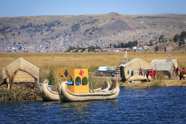 Isla Uros, Lago Titicaca, Puno, Perú — Foto de Stock