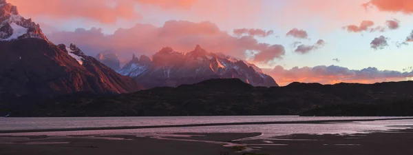 토레스델 페인 국립 공원, 파타고니아, 칠레 — 스톡 사진