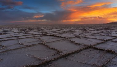 Salar de Uyuni is largest salt flat in the World, Altiplano, Bol