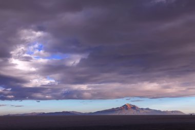 Salar de Uyuni is largest salt flat in the World, Altiplano, Bol