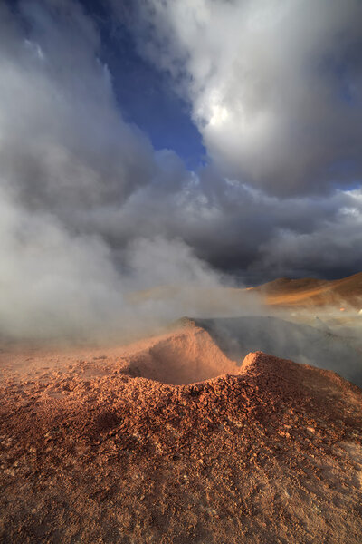 Geyser Sol de Manana, Altiplano, Bolivia