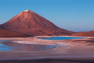 Yeşil Lagoon (Laguna Verde), Altiplano, Bolivya