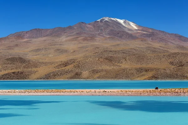 Lagon bleu ciel, volcan Uturuncu, Altiplano, Bolivie — Photo