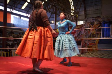 La Paz, Bolivya - Eylül 13la Paz, Bolivya - Eylül 13: Arriba güreş turistik bir gösteri olduğunu