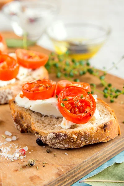 Bruschetta sült paradicsommal — Stock Fotó