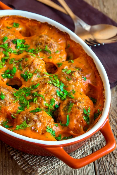 Polpette con salsa di pomodoro — Foto Stock