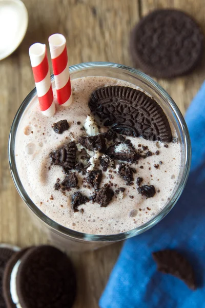 Milkshake fatto in casa con biscotti — Foto Stock