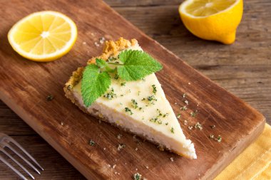Ev yapımı limonlu cheesecake