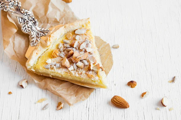 Torta con noci, semi e mascarpone — Foto Stock