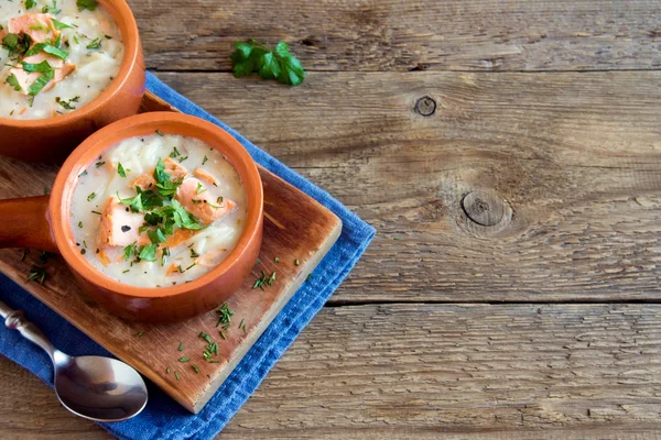 Salmon soup with noodles — Stock Photo, Image