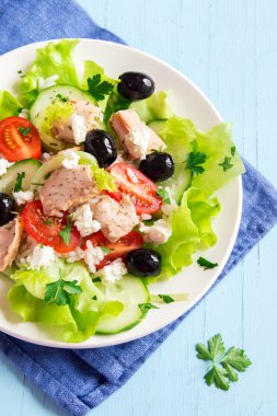 skyline van atlanta (Georgia)ton balıklı salata sebze ile