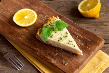 Ev yapımı limonlu cheesecake