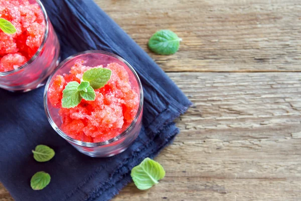 Granita di fragole con menta — Foto Stock