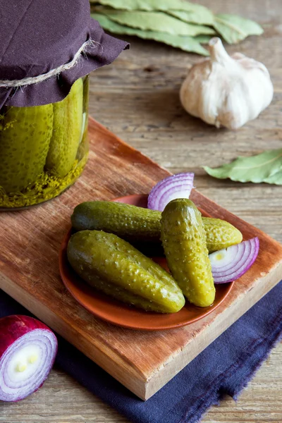 Homemade pickles on plate — Stock Photo, Image