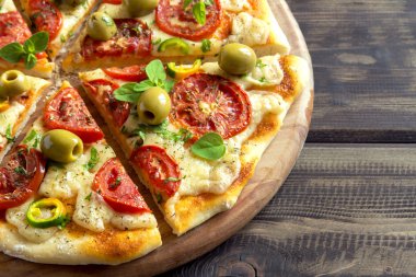 ev yapımı sebze pizza