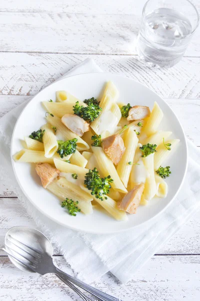 Pasta penne with chicken, broccoli — Stock Photo, Image