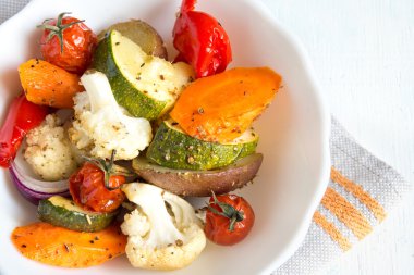 Fırında pişmiş sebzeler