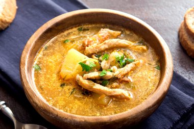 geleneksel et çorbası